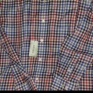 Men's collared shirt